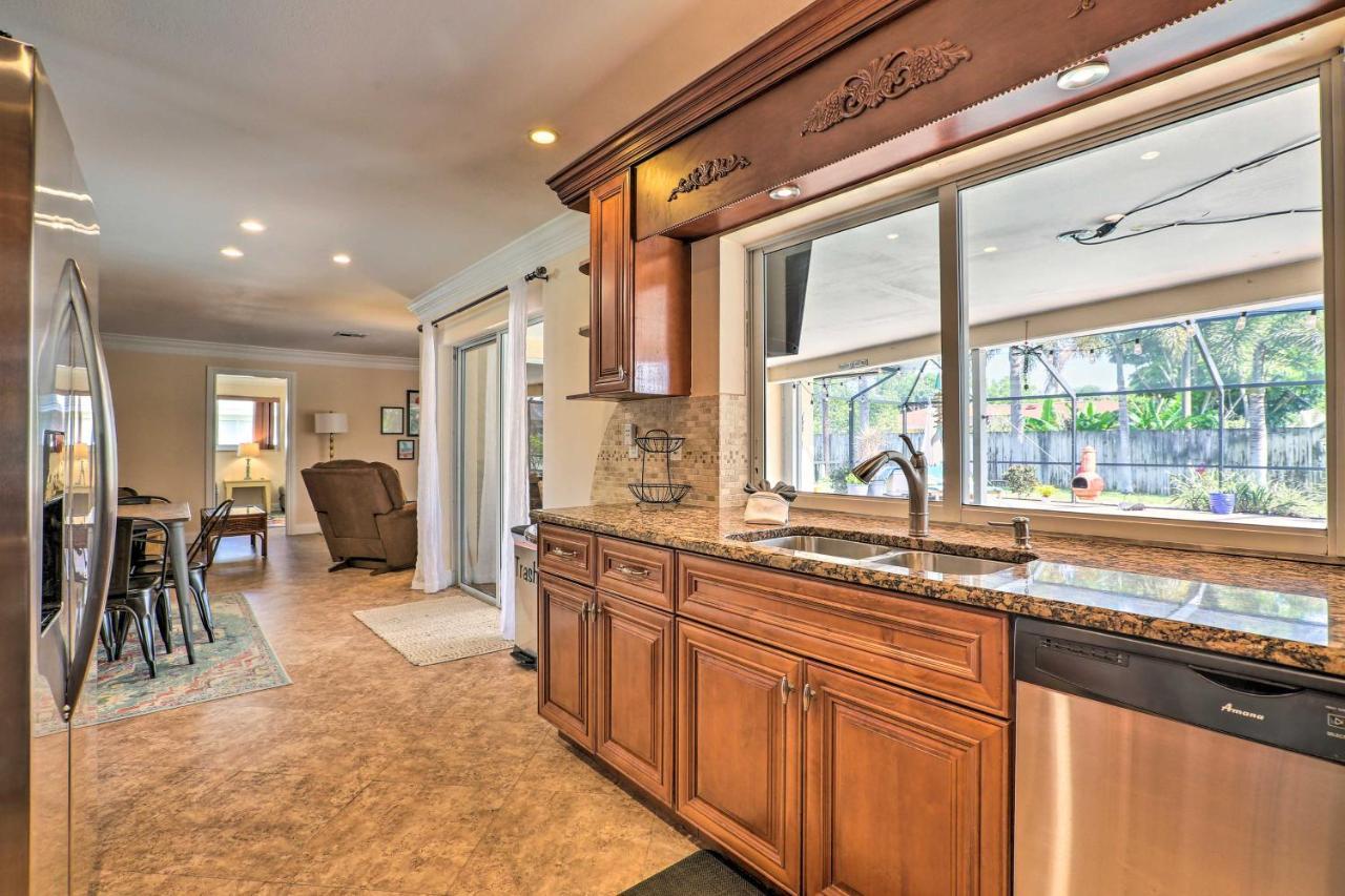 Private Pool And Covered Patio Cape Coral Haven! Exterior photo